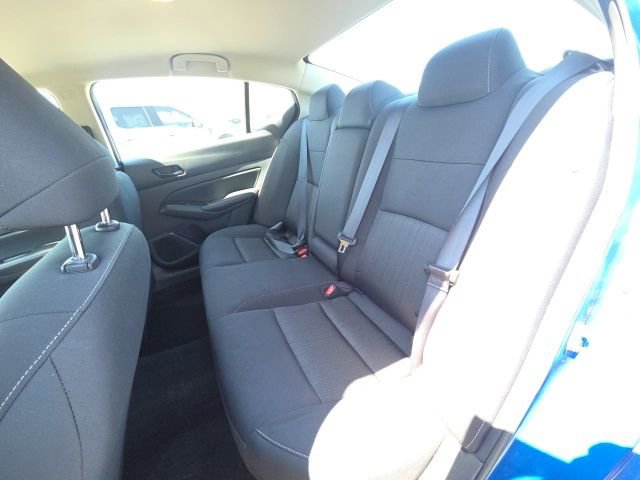 Used 2025 Nissan Altima 2.5 SV FWD image 14