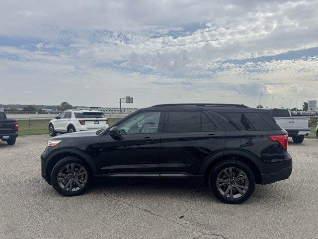 Certified 2023 Ford Explorer XLT w/ Equipment Group 202A image 2