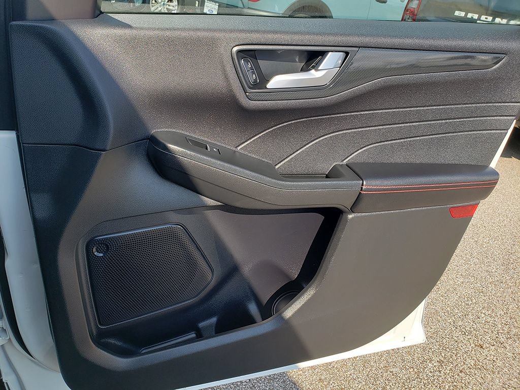 Certified 2023 Ford Escape ST-Line w/ Tech Pack #1 FWD image 21