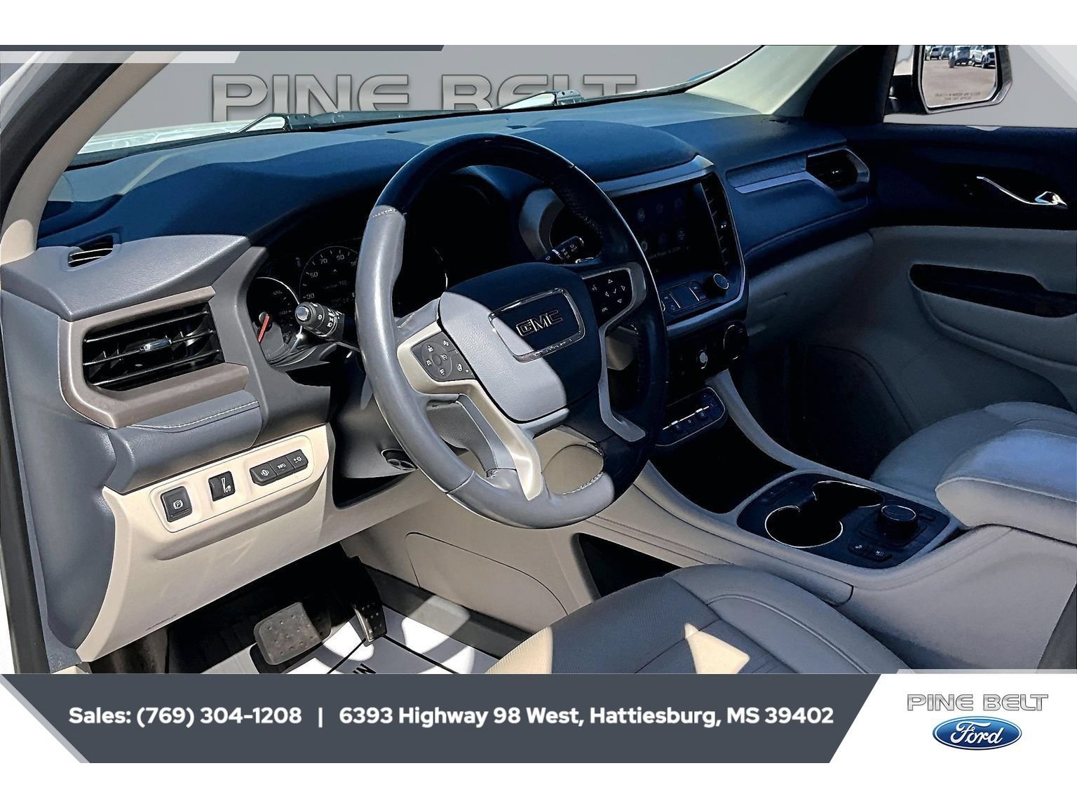 Used 2021 GMC Acadia Denali w/ Denali Technology Package FWD image 12