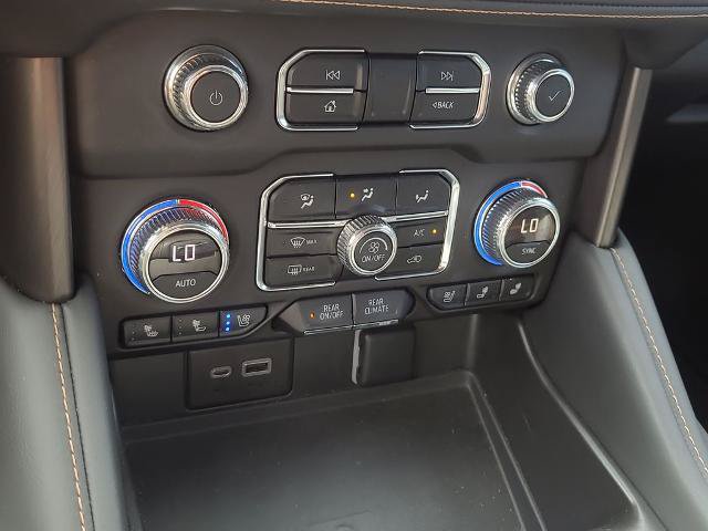 Used 2023 GMC Yukon AT4 AWD/4WD image 30