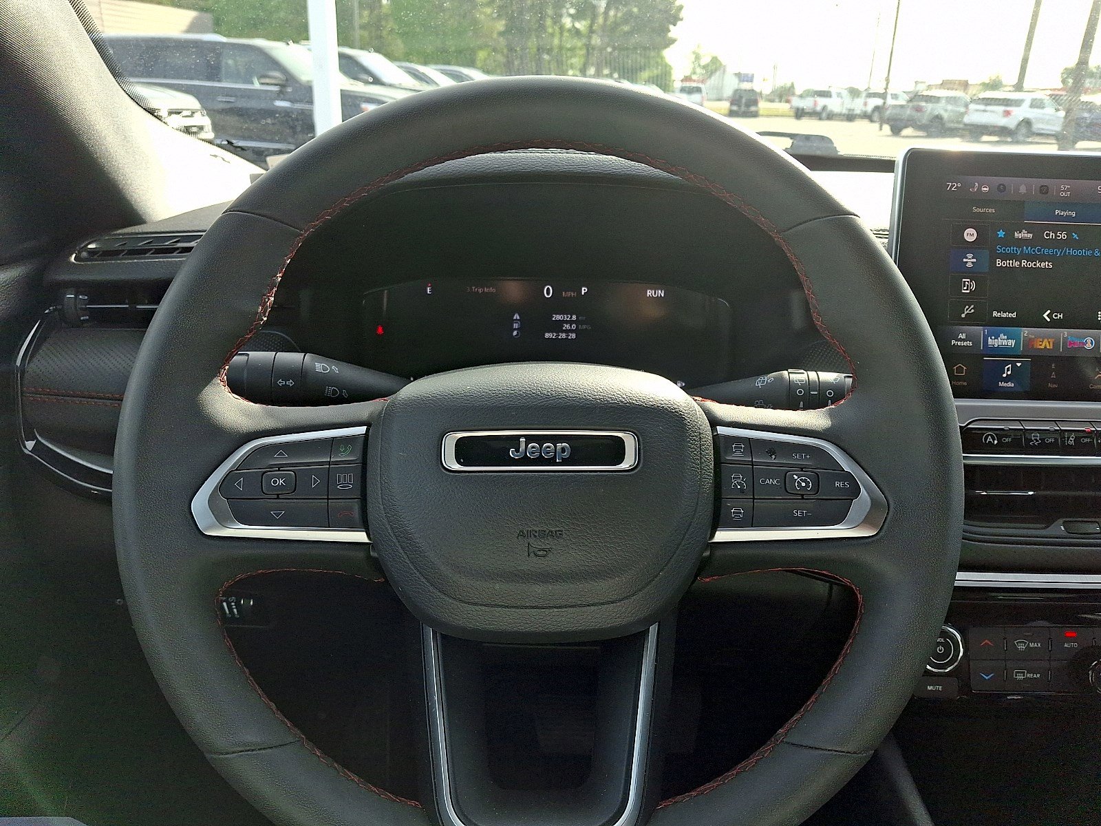 Used 2025 Jeep Compass Trailhawk w/ Trailhawk Elite Group AWD/4WD image 18