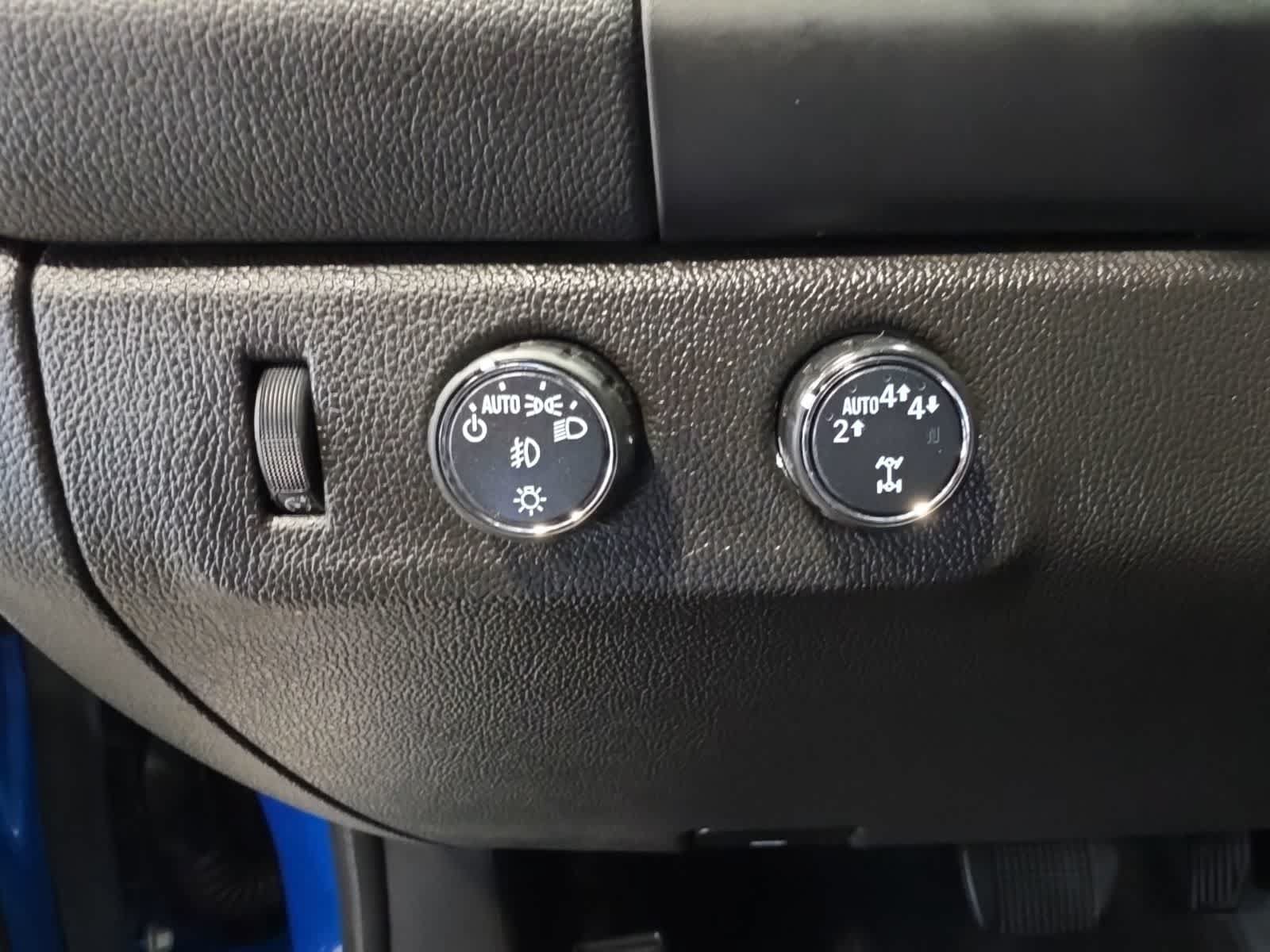 Used 2022 Chevrolet Colorado LT w/ Safety Package AWD/4WD image 18