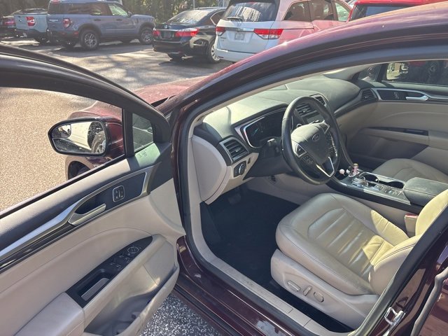 Certified 2017 Ford Fusion SE w/ Fusion SE Technology Package image 13