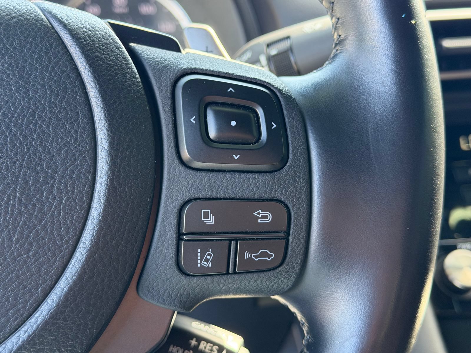 Used 2021 Lexus IS 300 w/ Comfort Package RWD image 28