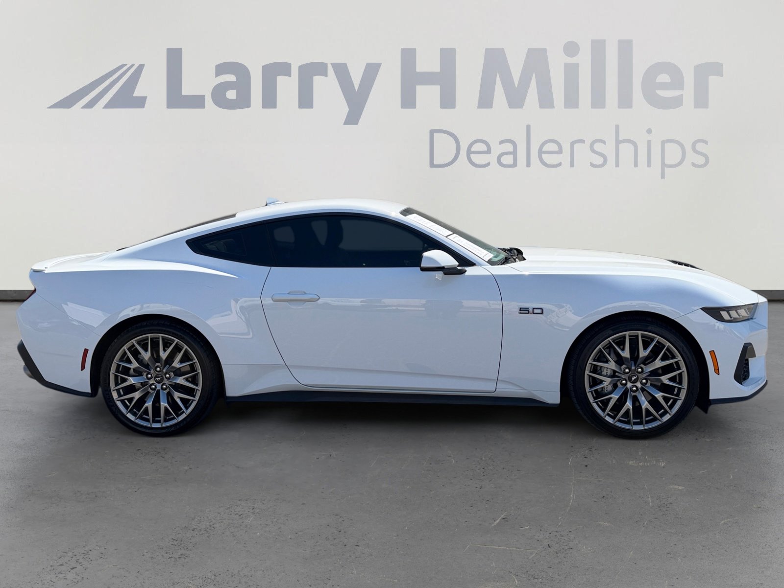 Certified 2024 Ford Mustang GT Premium RWD image 6