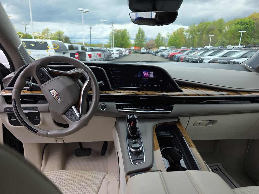 Used 2022 Cadillac Escalade ESV Premium Luxury Platinum AWD/4WD image 19