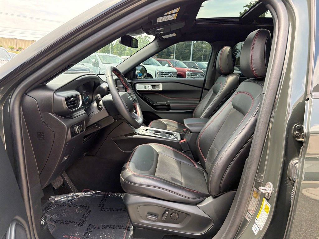Certified 2023 Ford Explorer ST-Line w/ Class IV Trailer Tow Package AWD/4WD image 12