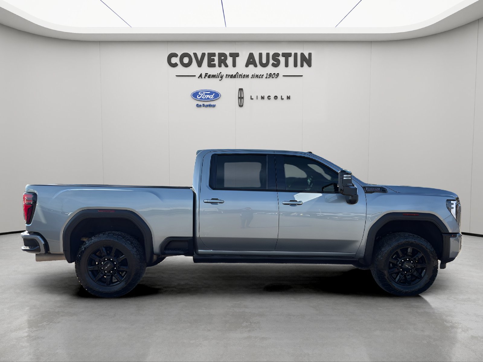 Used 2024 GMC Sierra 2500 AT4 w/ AT4 Premium Plus Package AWD/4WD image 6