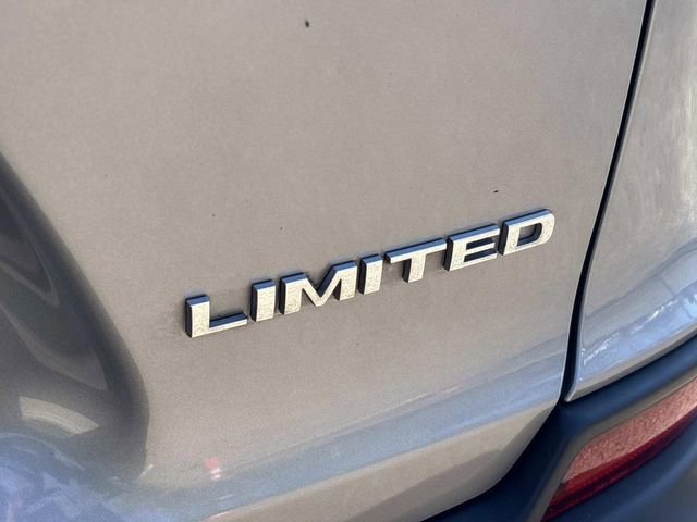 Used 2020 Jeep Cherokee Limited image 11