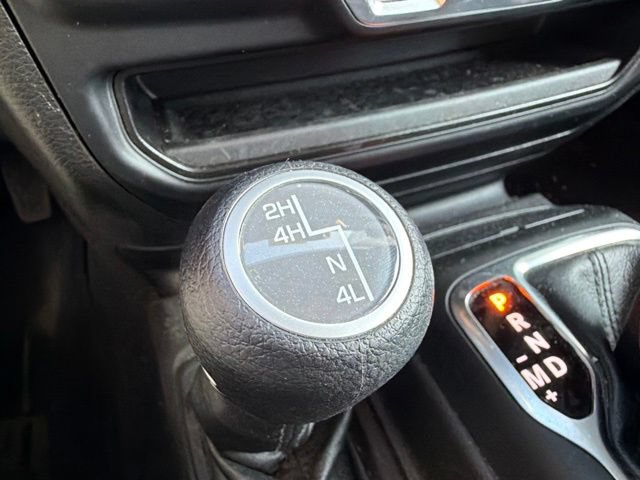 Used 2023 Jeep Wrangler Unlimited Sport AWD/4WD image 35