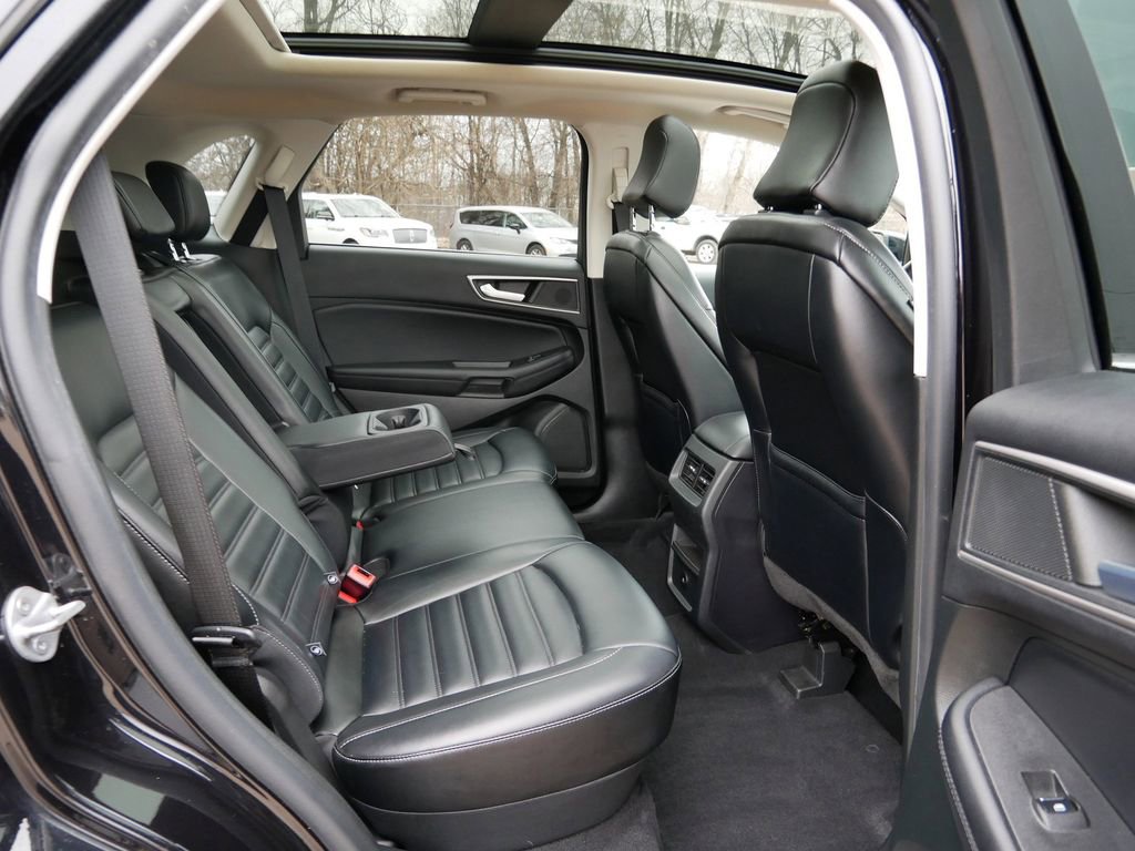 Certified 2023 Ford Edge SEL image 9