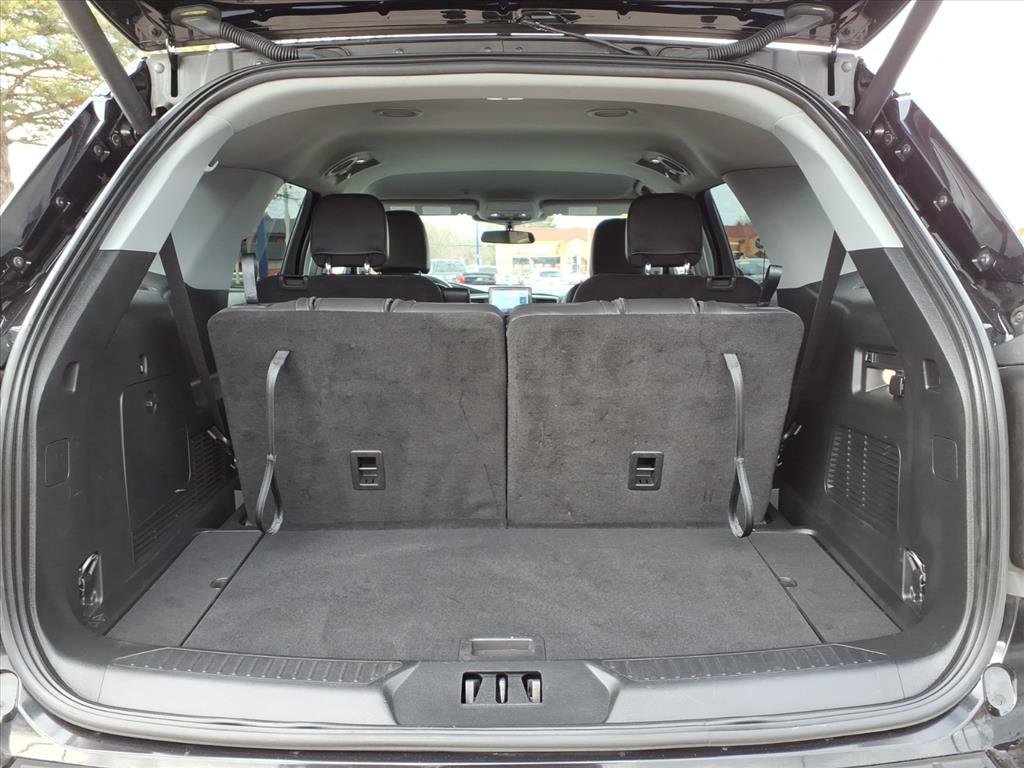 Certified 2023 Ford Explorer XLT w/ Equipment Group 202A image 10