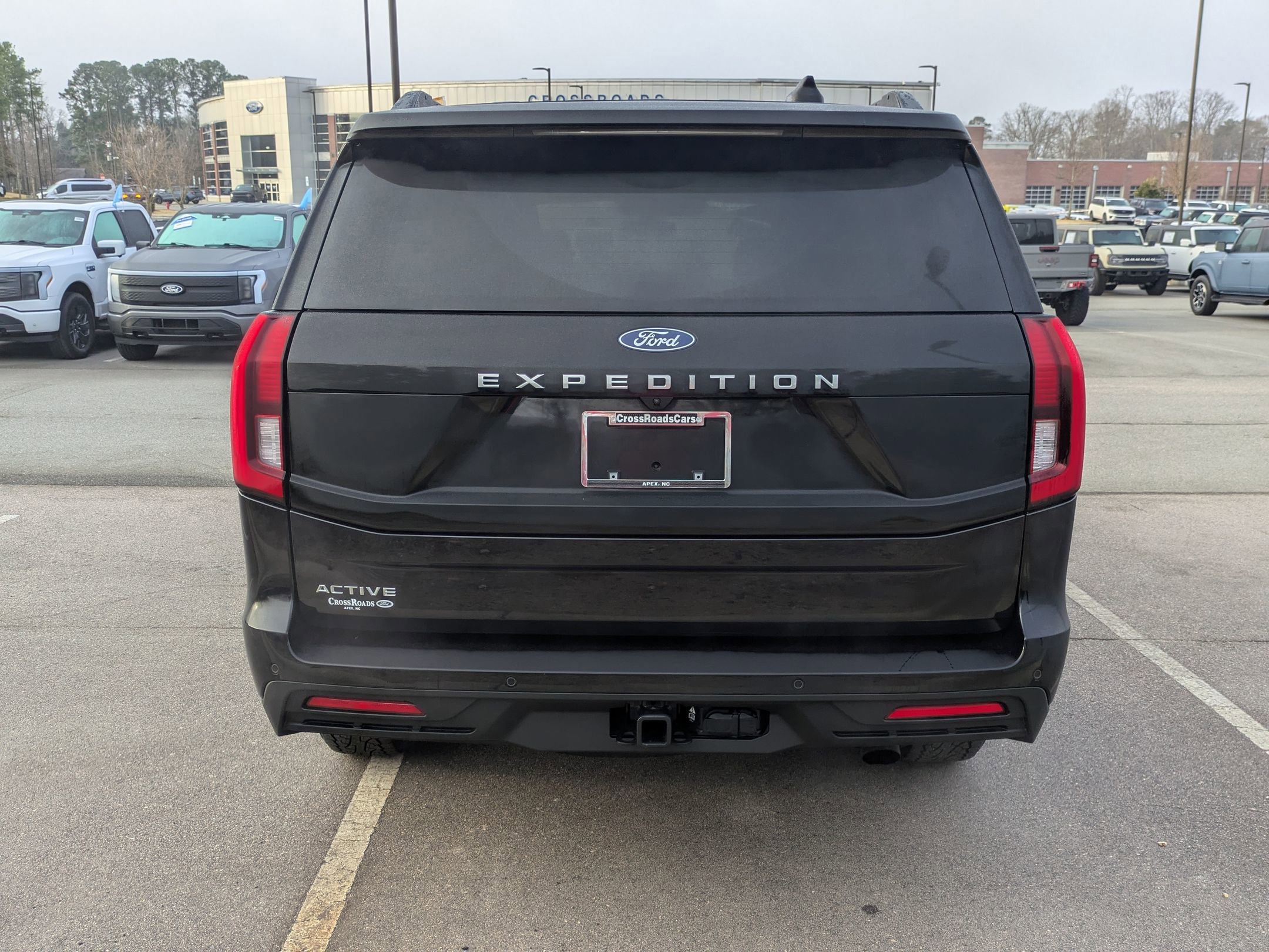 Certified 2025 Ford Expedition Active image 5