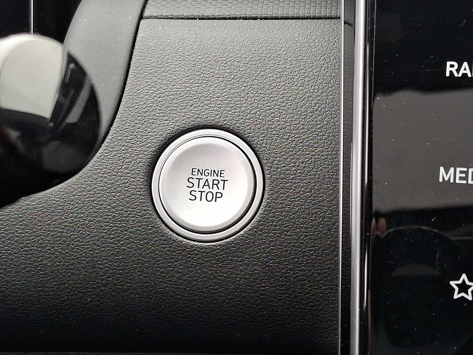 Used 2022 Hyundai Santa Cruz SEL Premium image 25