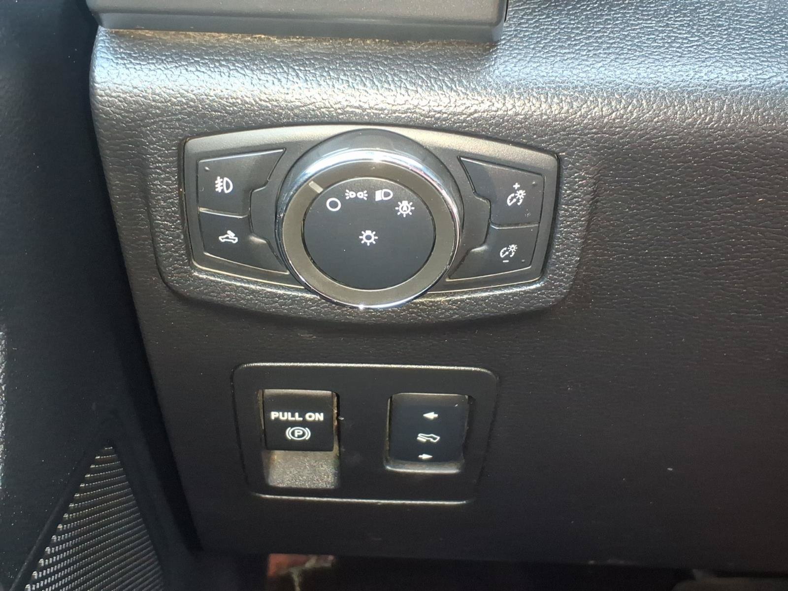 Certified 2017 Ford F150 XLT w/ Equipment Group 302A Luxury AWD/4WD image 17