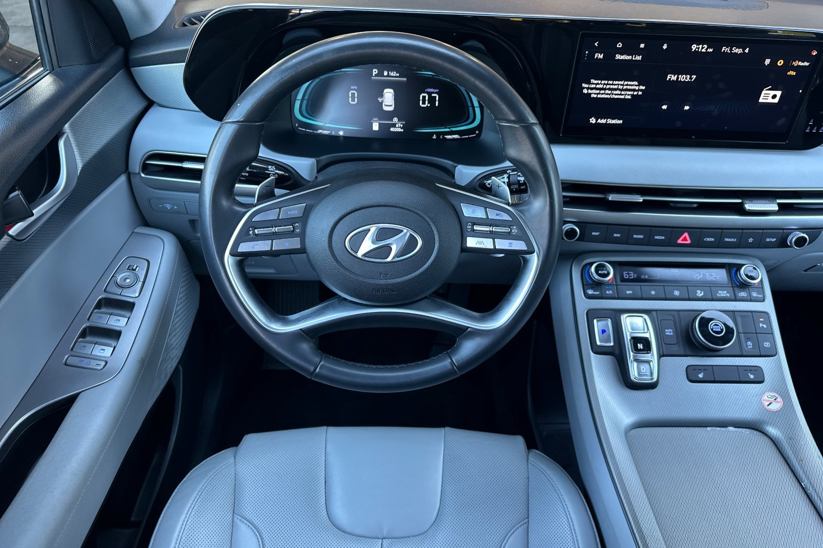 Used 2025 Hyundai Palisade SEL FWD image 13