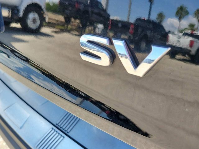 Used 2023 Nissan Rogue SV FWD image 11
