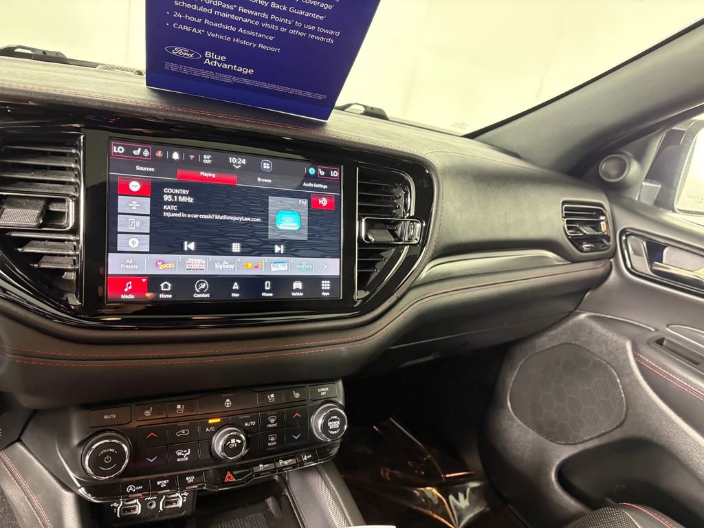 Used 2023 Dodge Durango GT AWD/4WD image 17