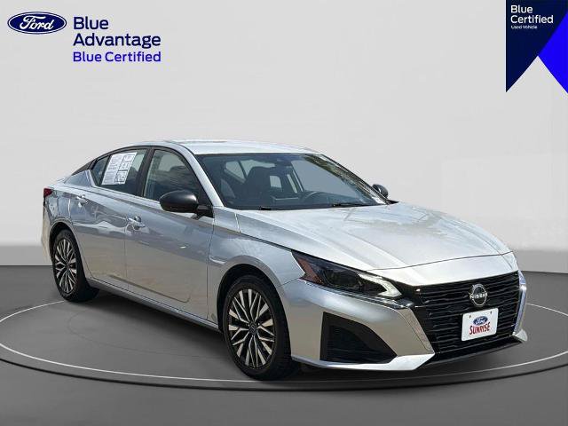 Used 2025 Nissan Altima 2.5 SV FWD image 4