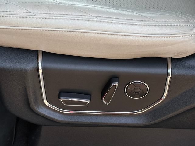 Certified 2019 Ford Expedition Platinum AWD/4WD image 8