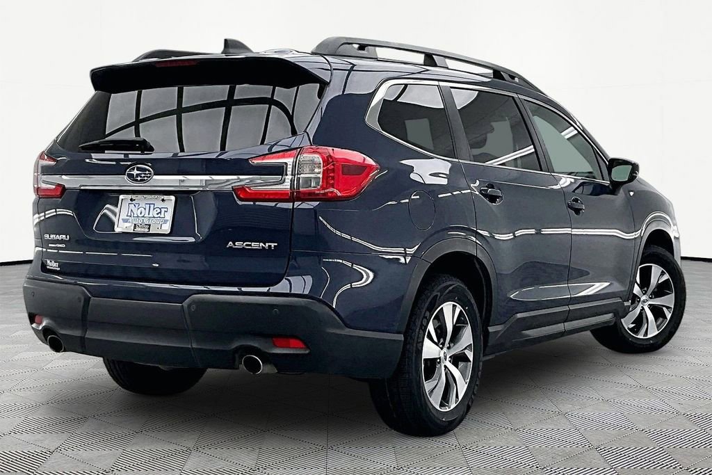 Used 2025 Subaru Ascent Premium image 4