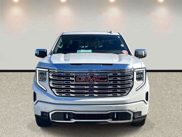 Used 2024 GMC Sierra 1500 Denali AWD/4WD image 2