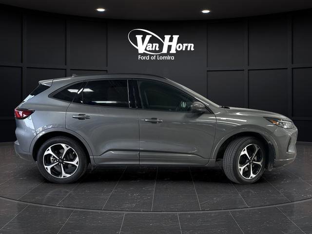 Certified 2025 Ford Escape ST-Line Elite w/ Premium Technology Package image 3