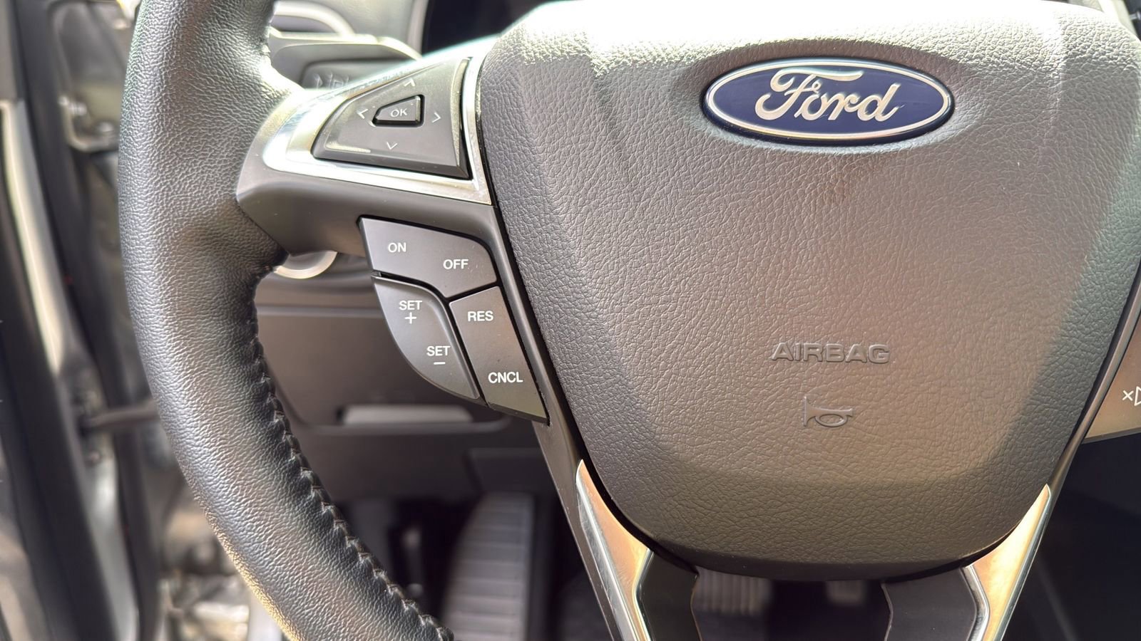 Certified 2023 Ford Edge SEL w/ Convenience Package AWD/4WD image 16