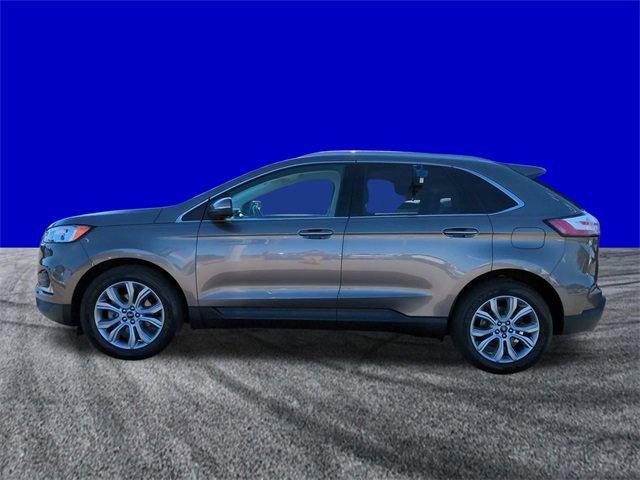 Certified 2019 Ford Edge Titanium image 2