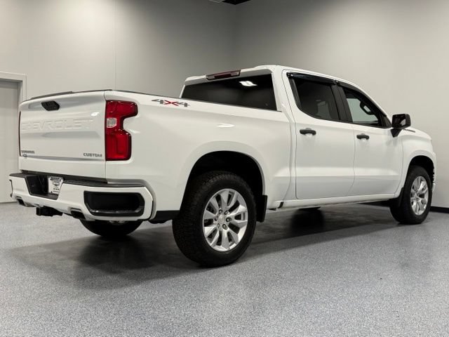 Used 2020 Chevrolet Silverado 1500 Custom w/ Custom Value Package AWD/4WD image 13