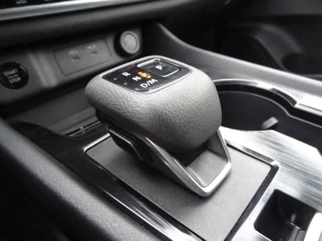 Used 2025 Nissan Rogue SV AWD/4WD image 29