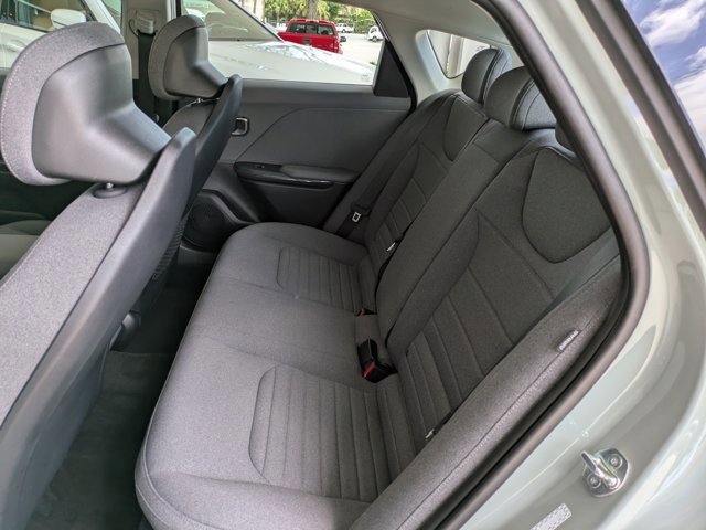 Used 2025 Kia K4 EX image 17