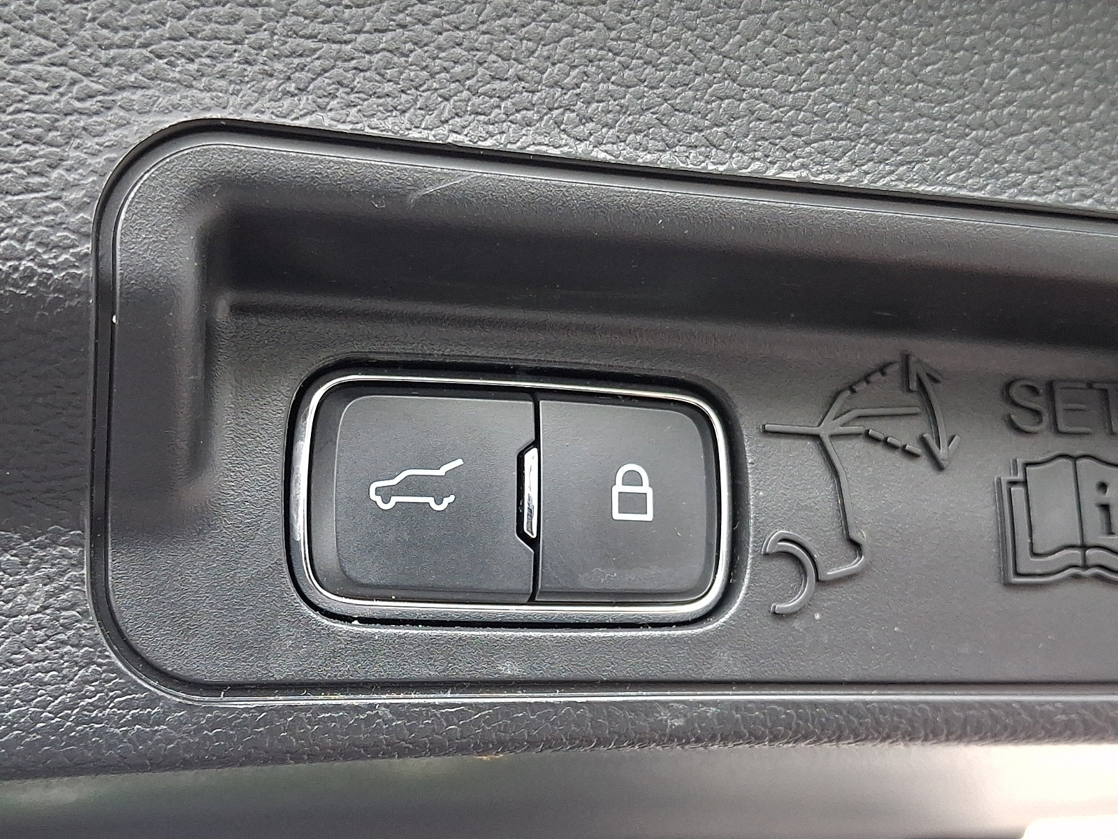 Certified 2023 Ford Explorer XLT AWD/4WD image 31