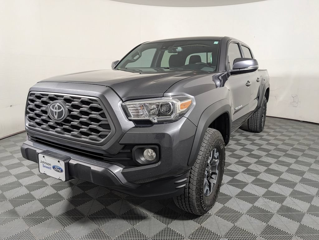 Used 2021 Toyota Tacoma TRD Off-Road w/ Technology Package AWD/4WD image 4