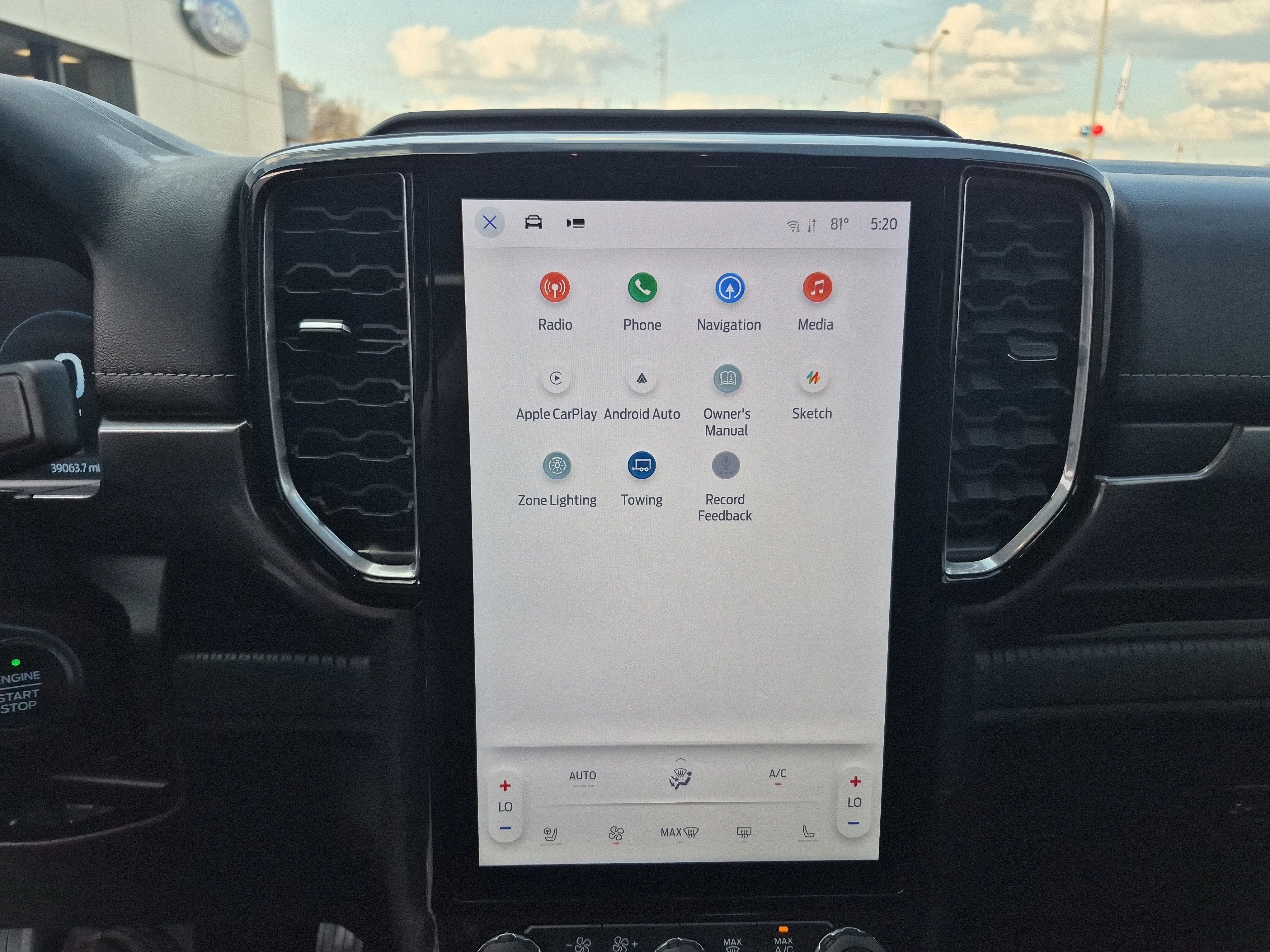 Certified 2024 Ford Ranger Lariat w/ Trailer Tow Package image 36