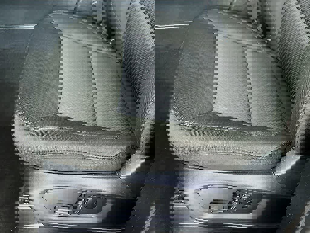 Certified 2022 Ford Explorer XLT image 30