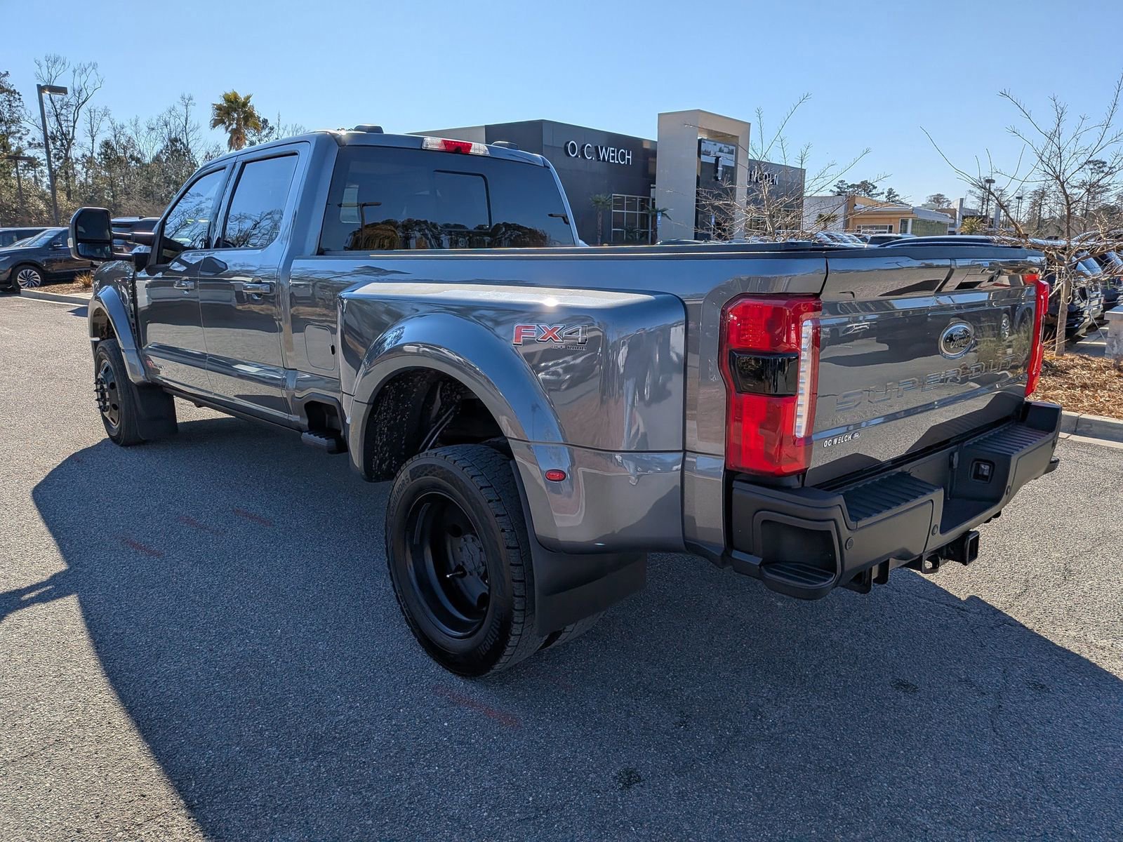 Certified 2024 Ford F450 Lariat w/ Lariat Ultimate Package image 3