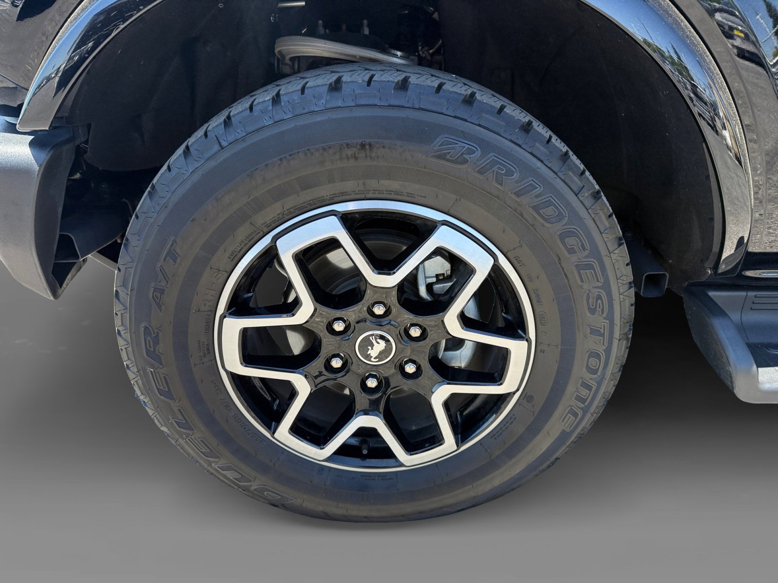 Certified 2025 Ford Bronco Outer Banks AWD/4WD image 9