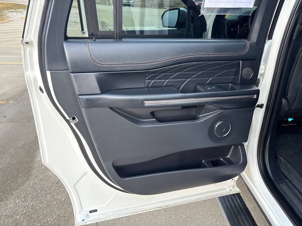 Certified 2022 Ford Expedition Max Platinum AWD/4WD image 28