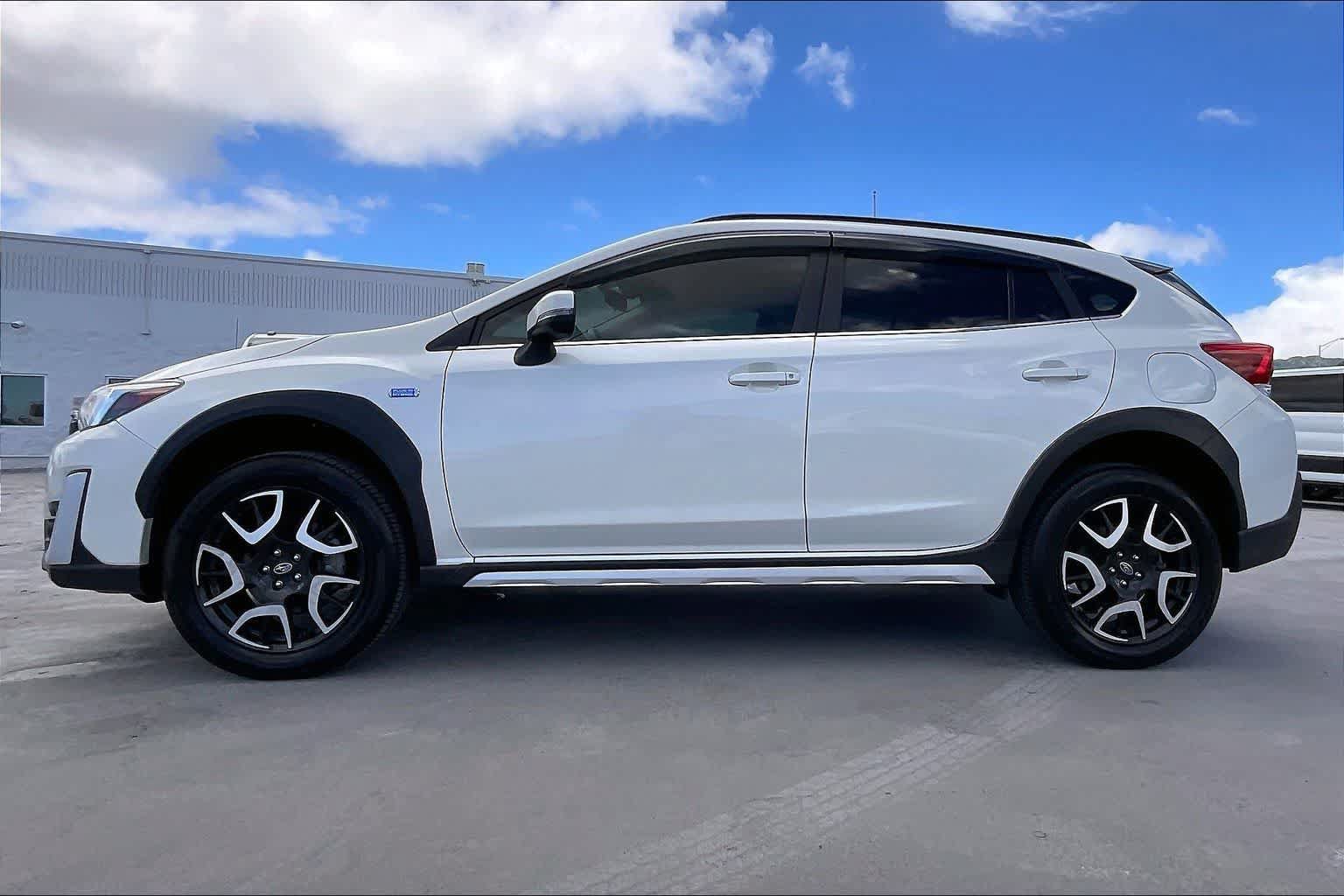 Used 2022 Subaru Crosstrek Hybrid AWD/4WD image 3