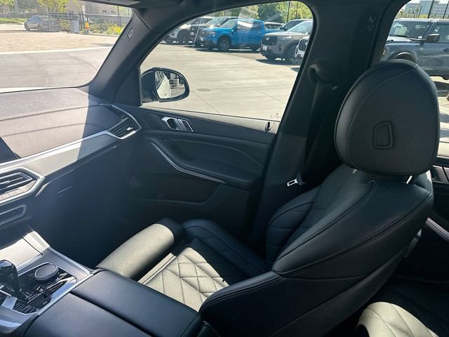 Used 2023 BMW X5 sDrive40i w/ M Sport Package RWD image 24