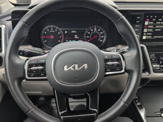 Used 2023 Kia Sorento S AWD/4WD image 17