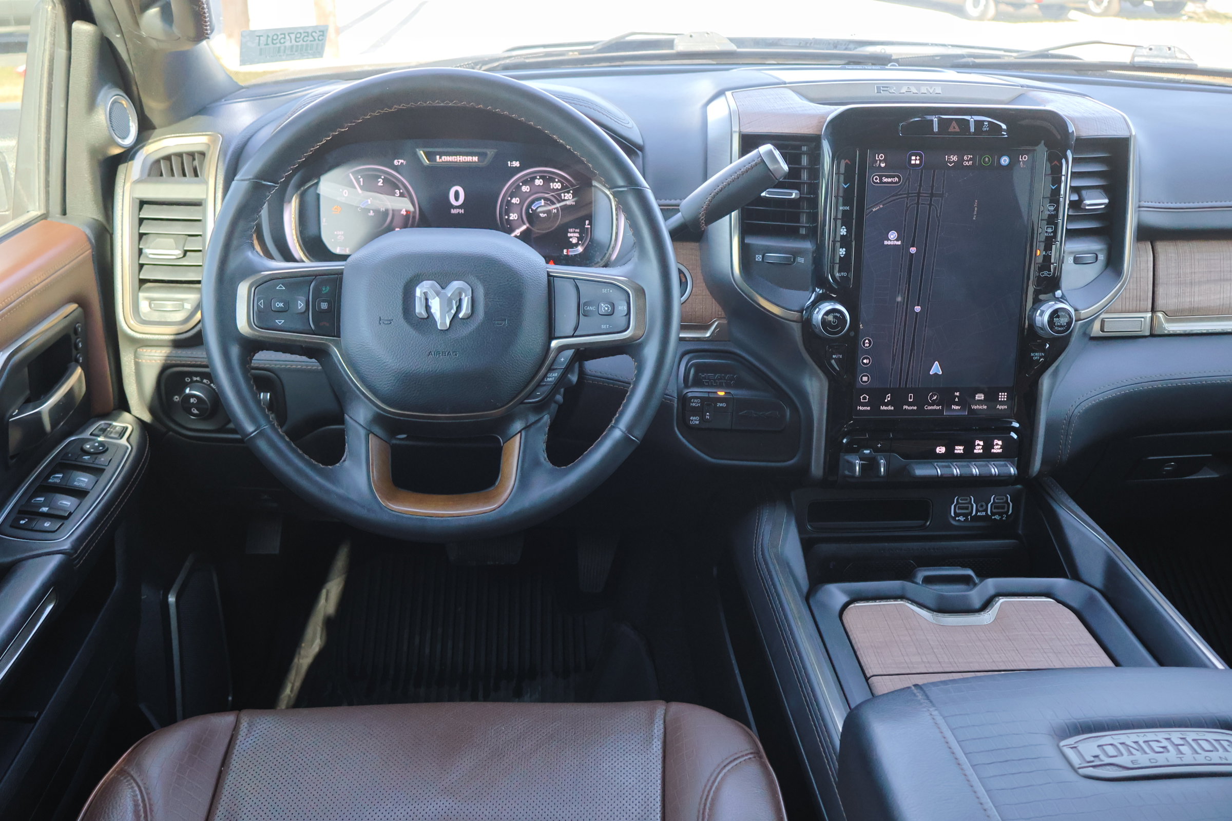 Used 2024 RAM 2500 Limited w/ Towing Technology Group image 21