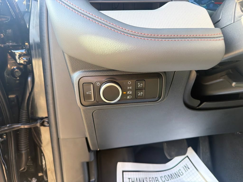 Certified 2025 Ford Explorer Active AWD/4WD image 25