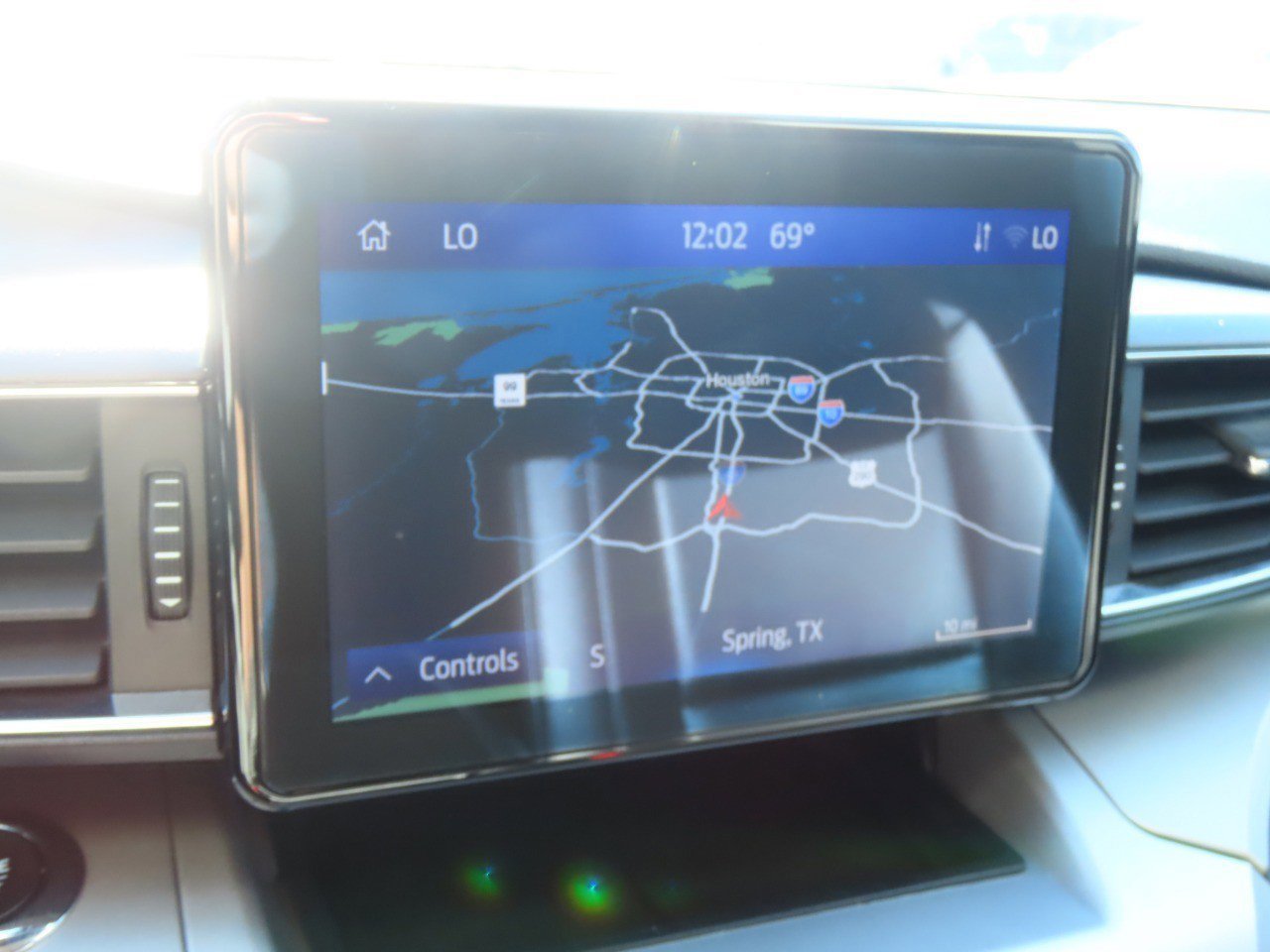 Certified 2022 Ford Explorer XLT w/ Equipment Group 202A image 31