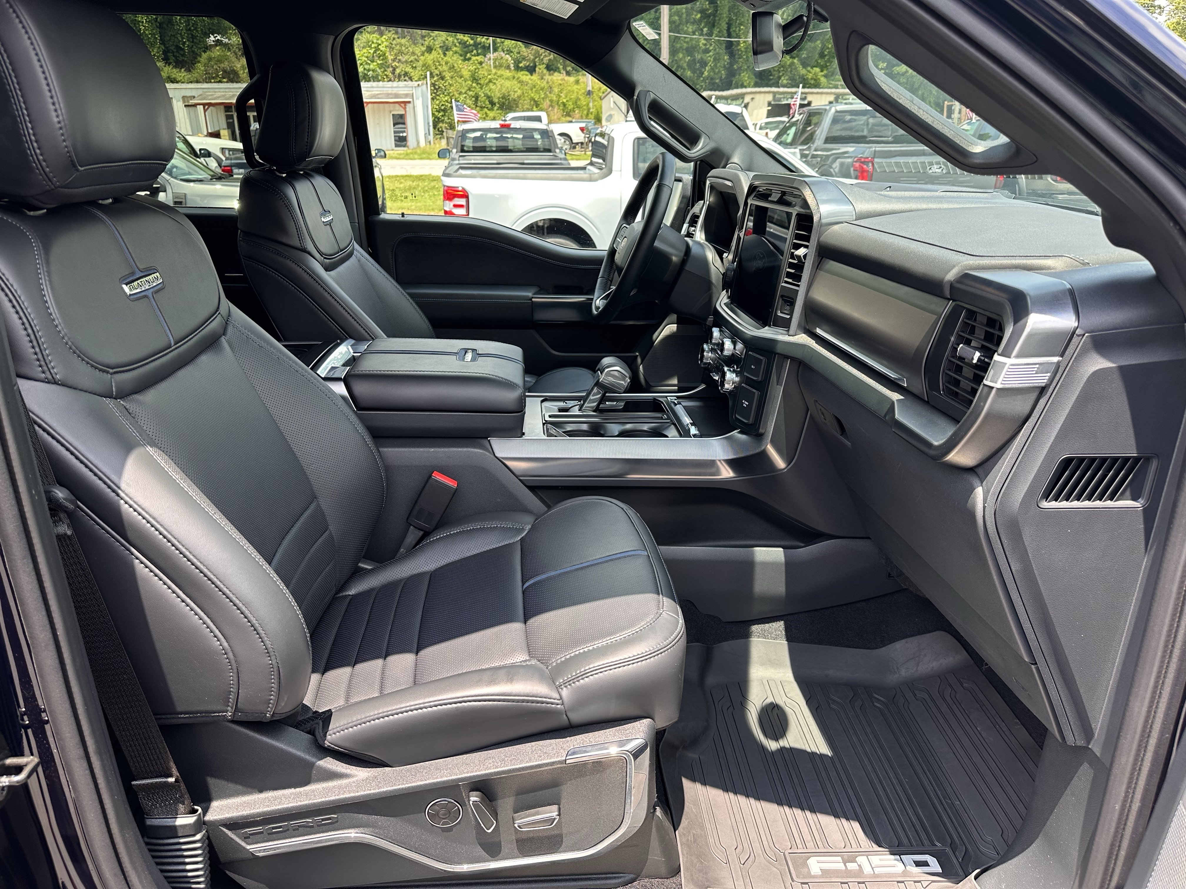 Certified 2025 Ford F150 Platinum AWD/4WD image 17