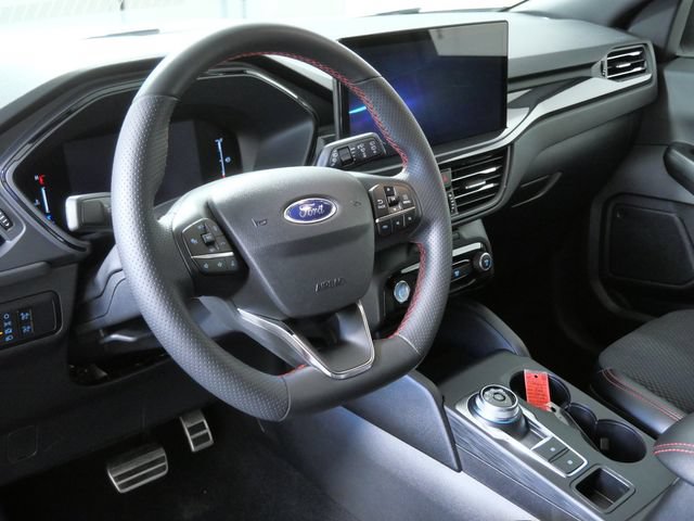 Certified 2023 Ford Escape ST-Line w/ Tech Pack #1 FWD image 3