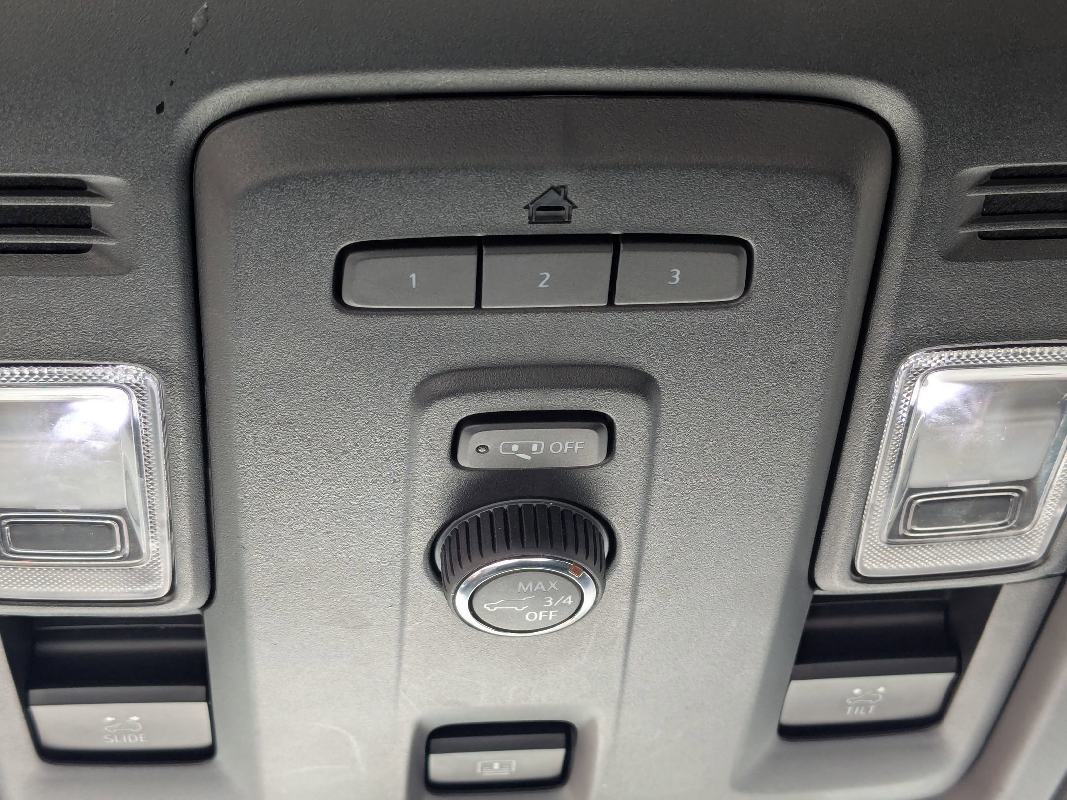 Used 2023 GMC Yukon SLT image 29