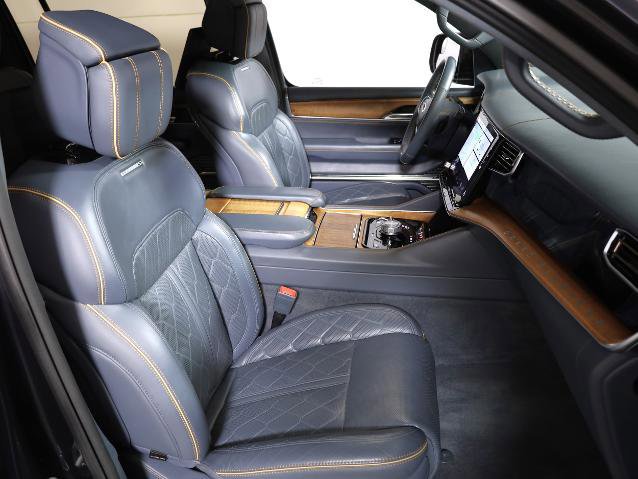 Used 2023 Jeep Grand Wagoneer L Series III w/ Rear Seat Video Group 1 image 9
